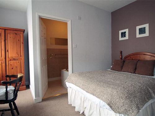 Bugle Coaching Inn Ярмът Екстериор снимка