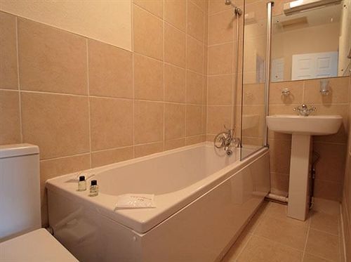 Bugle Coaching Inn Ярмът Екстериор снимка